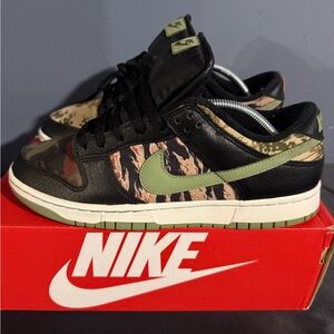 Nike crazy camo se dunks DH0957-001 M/10.